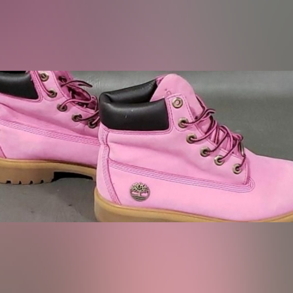 Pink Timberland Women’s Boots 7.5 / Men’s 5.5 / Rare / Breast Cancer Awareness - Picture 2 of 7